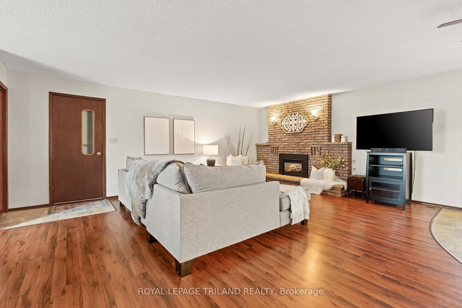 308 John Street photo 11