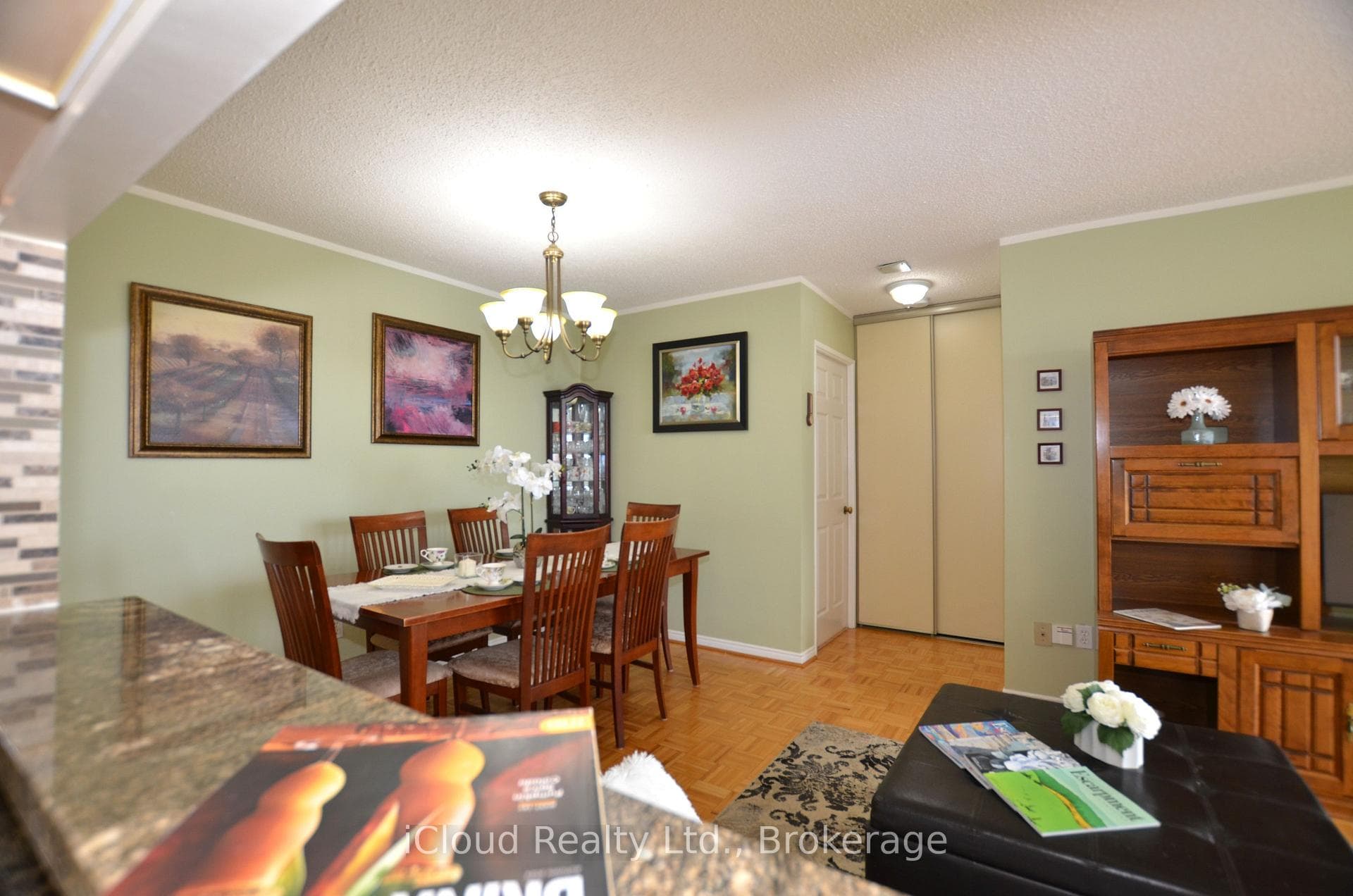 50 Kingsbridge Garden Circle Unit 915 photo 7