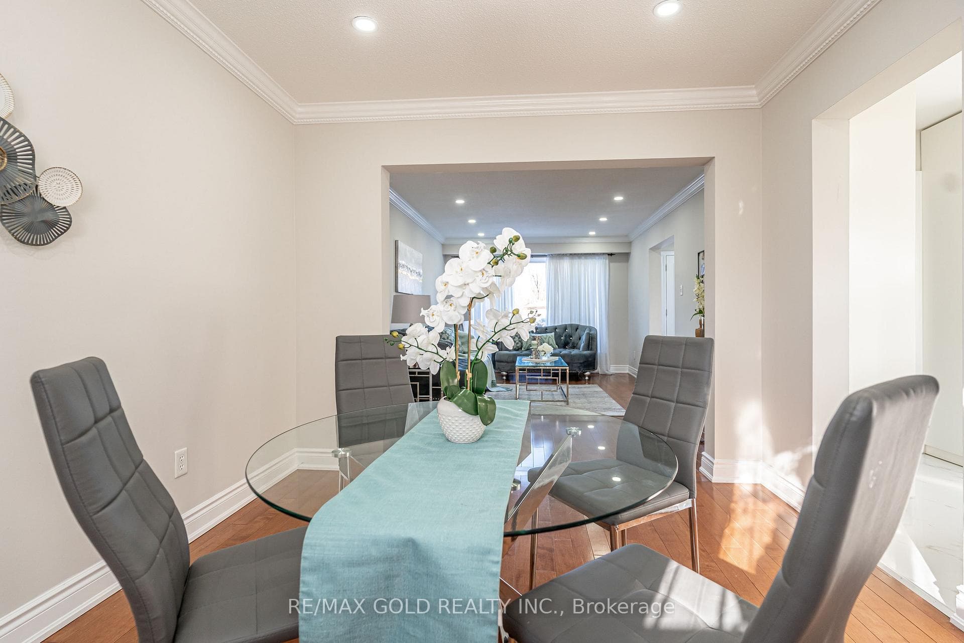 9 Dalton Place photo 10