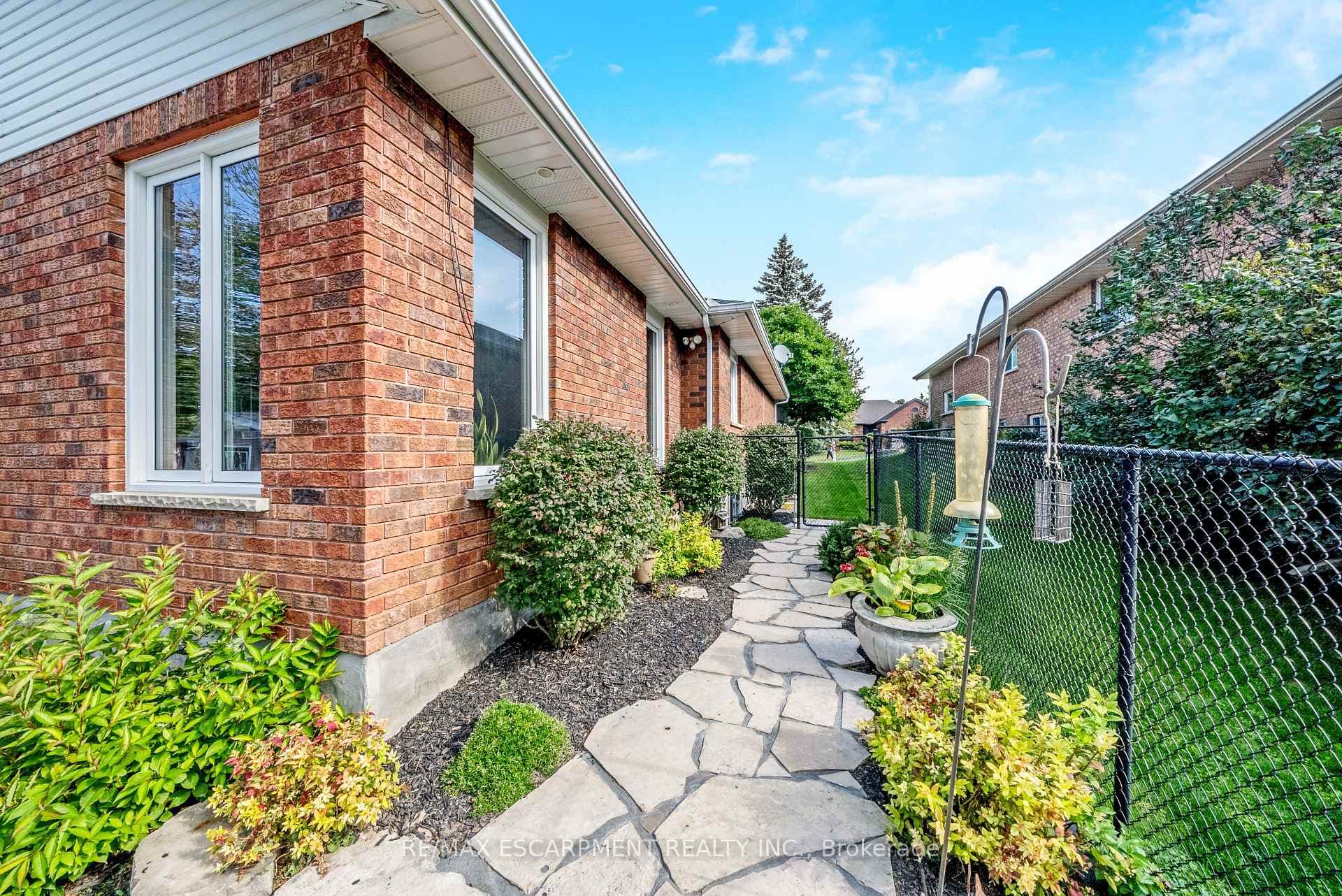 147 Lous Boulevard photo 39