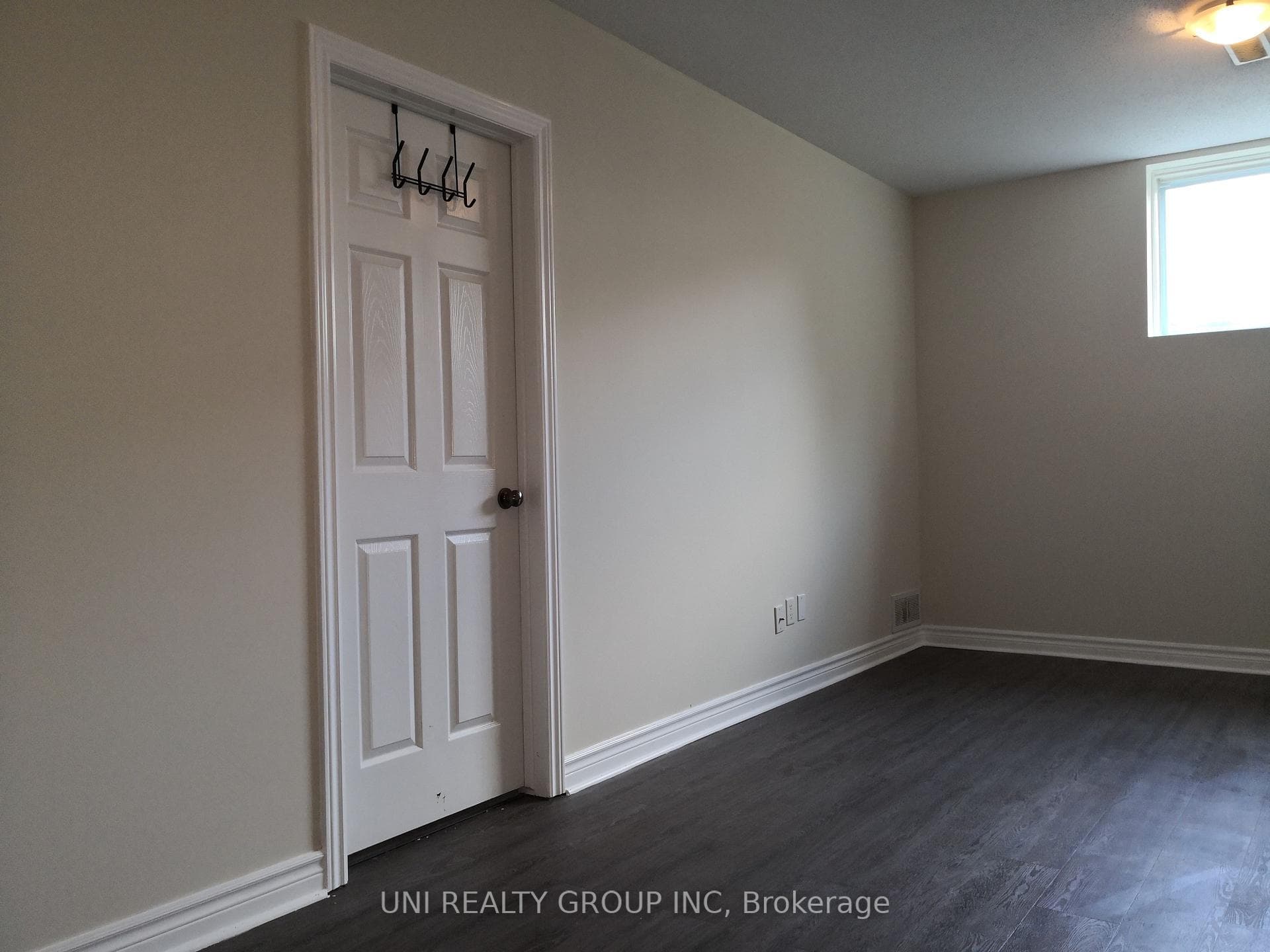 363 Glenbrae Avenue photo 16