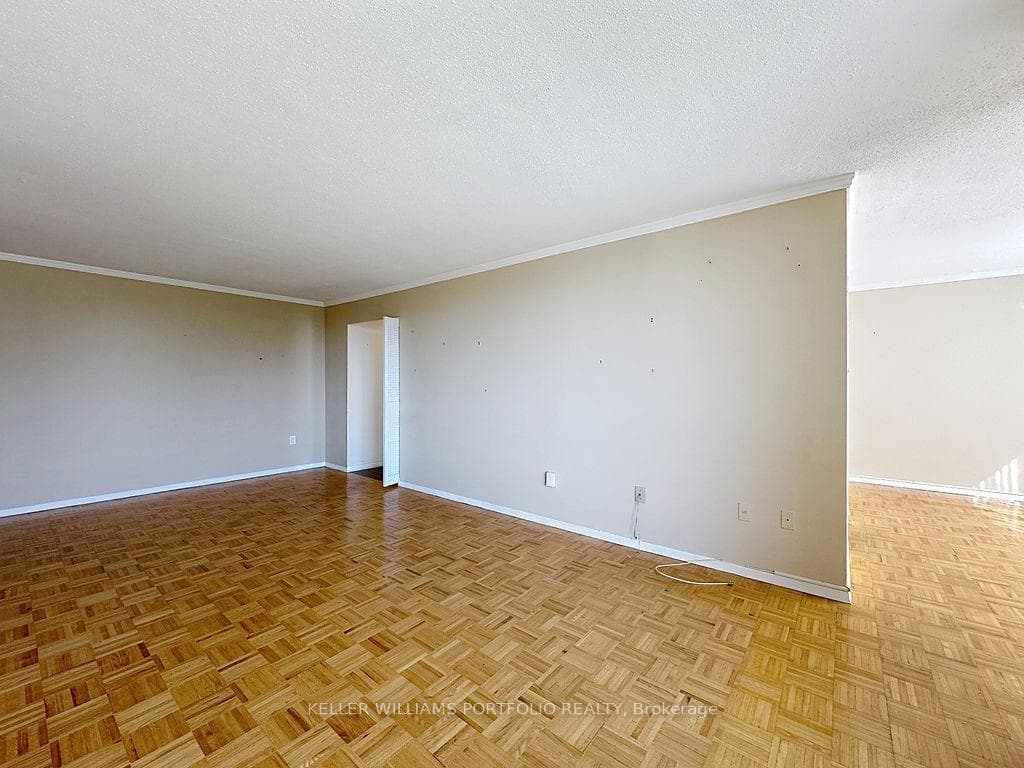 44 Longbourne Drive Unit 404 photo 20