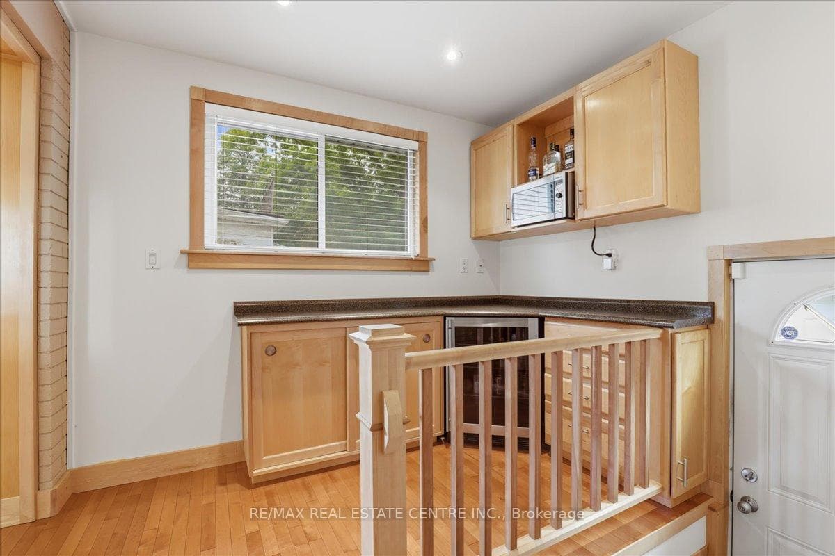 140 Peter Street photo 14