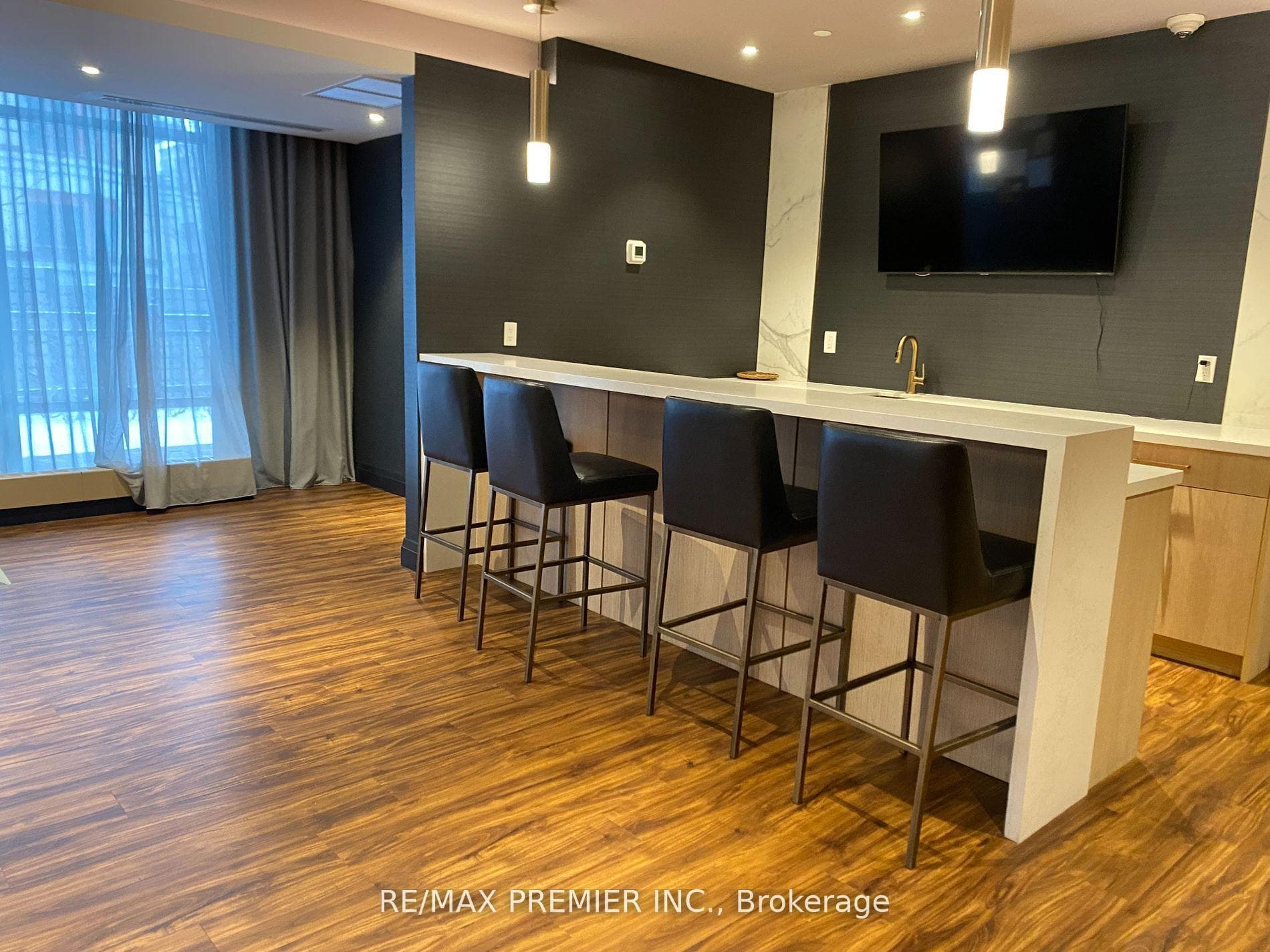 621 Sheppard Avenue Unit 706 photo 6