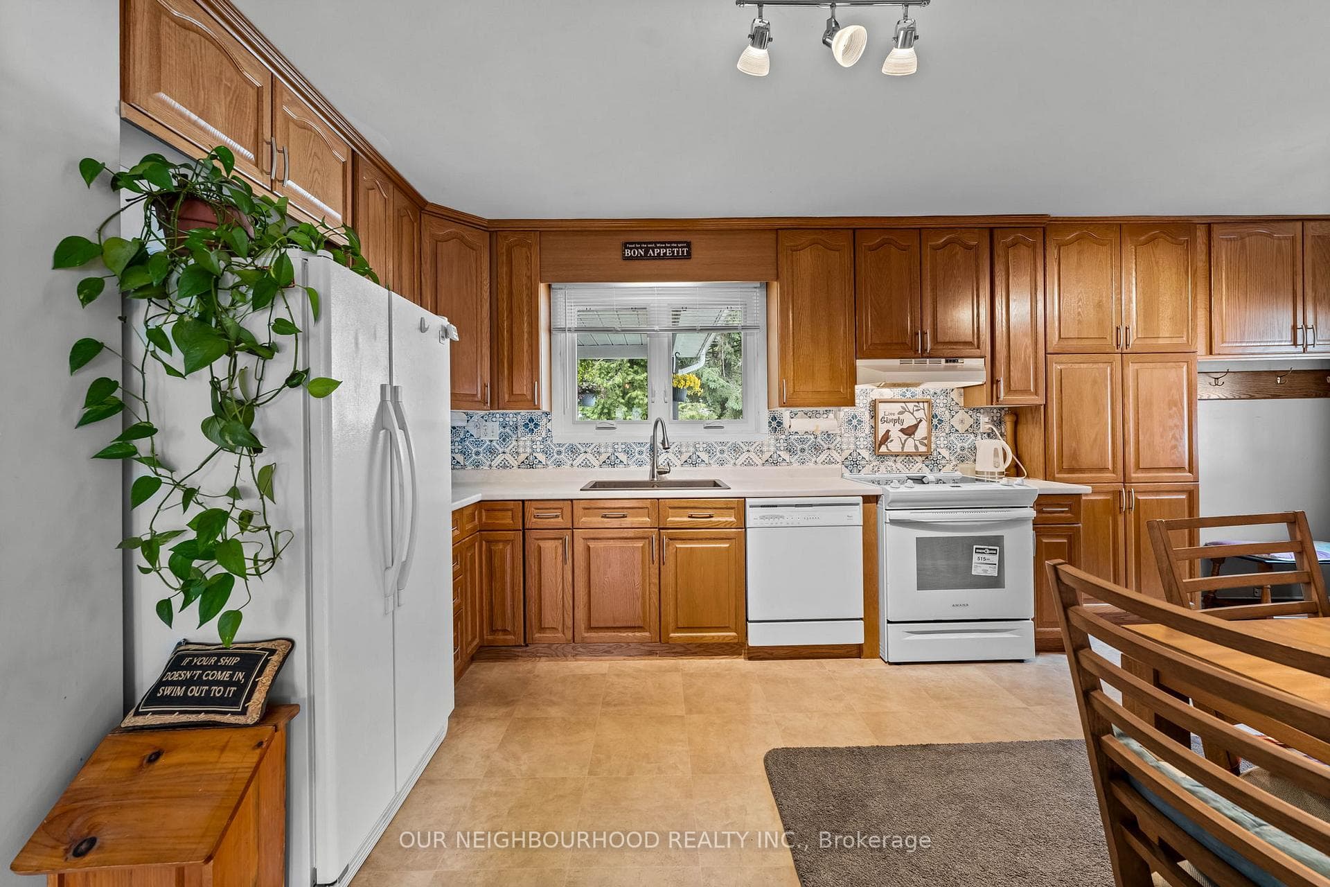 16 Singleton Street photo 8