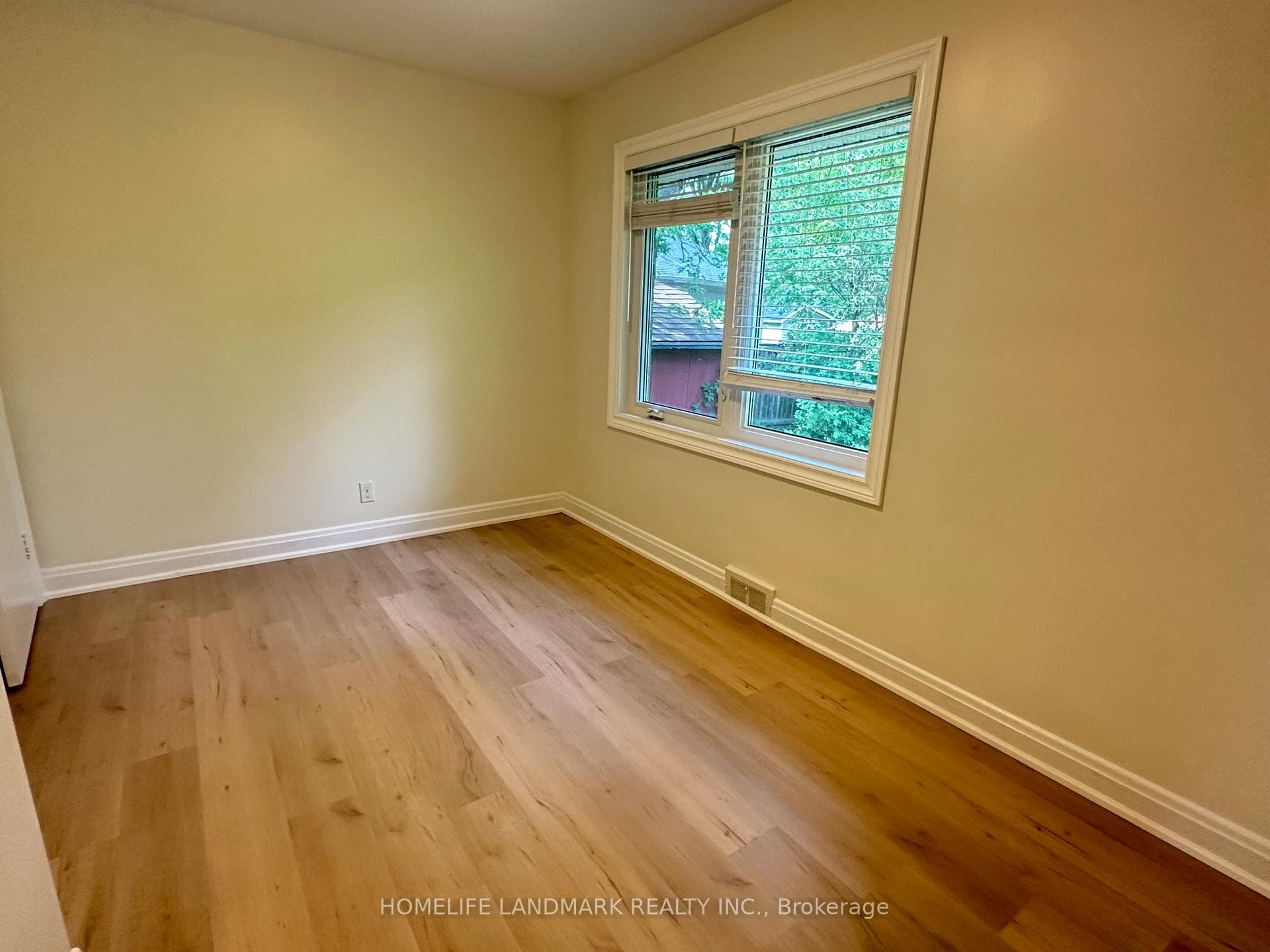 425 Maple Grove Drive photo 13