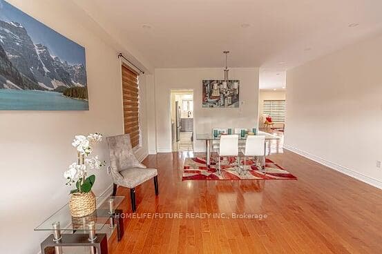 27 Appleview Road Unit Main photo 2