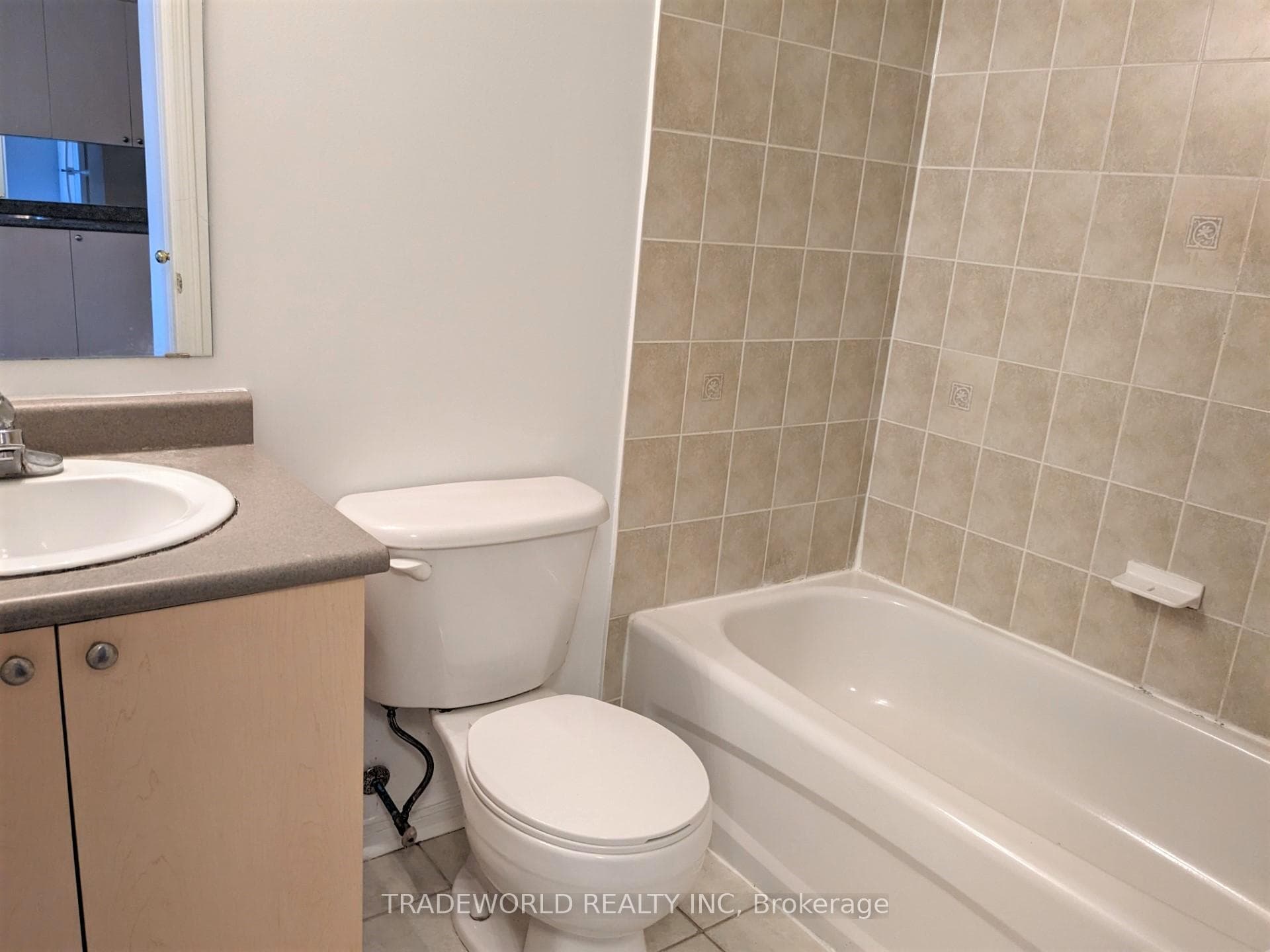 150 Chancery Road Unit 9 photo 6