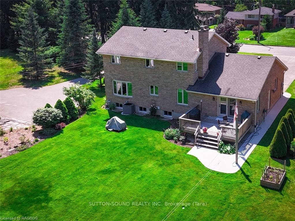 2565 5TH Avenue photo 7