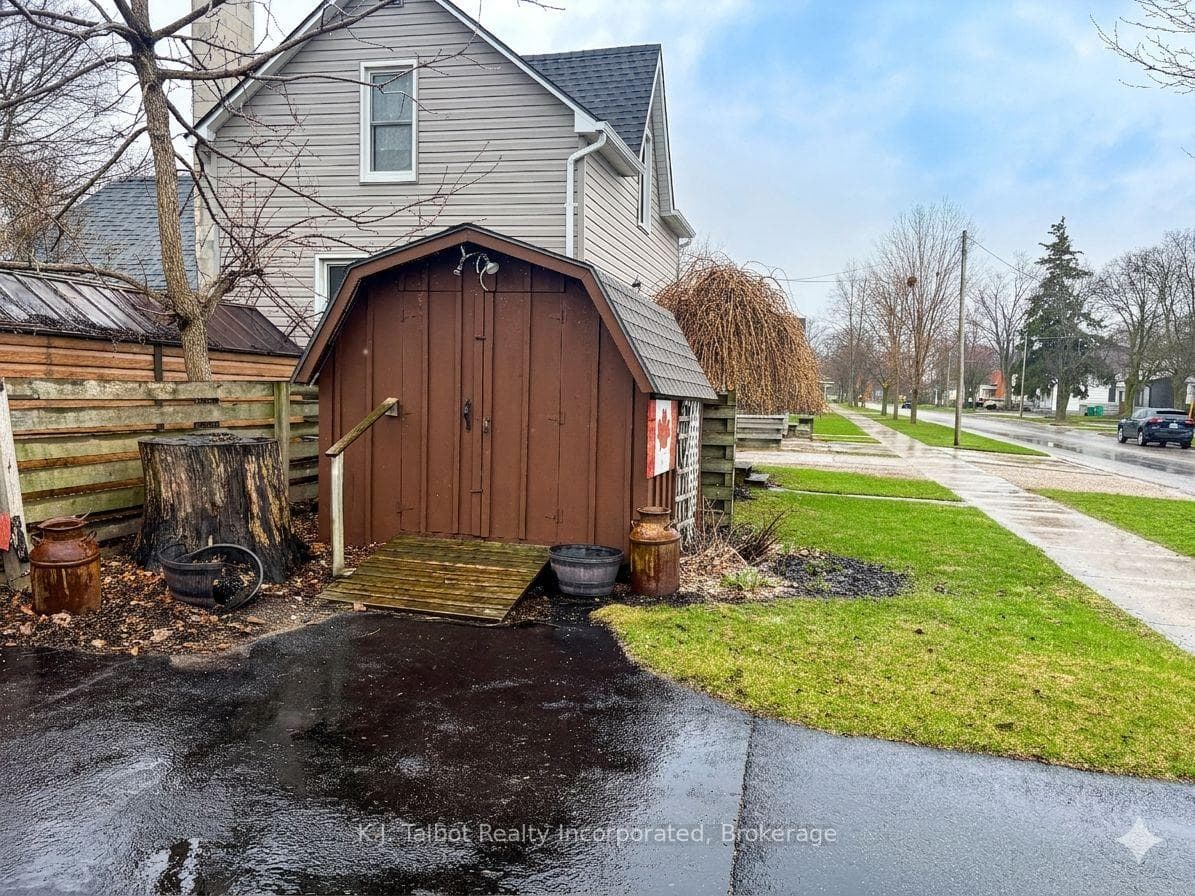 138 Britannia Road photo 3