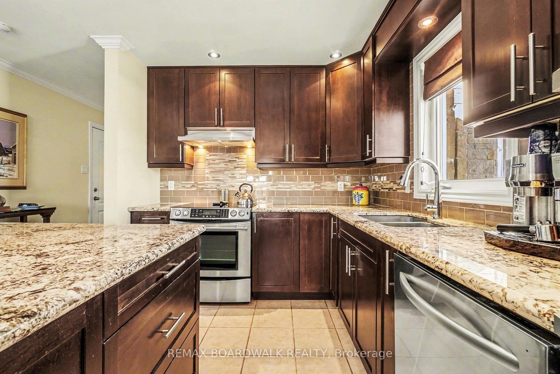 32 De La Croisee Street Unit Unit 204 photo 7