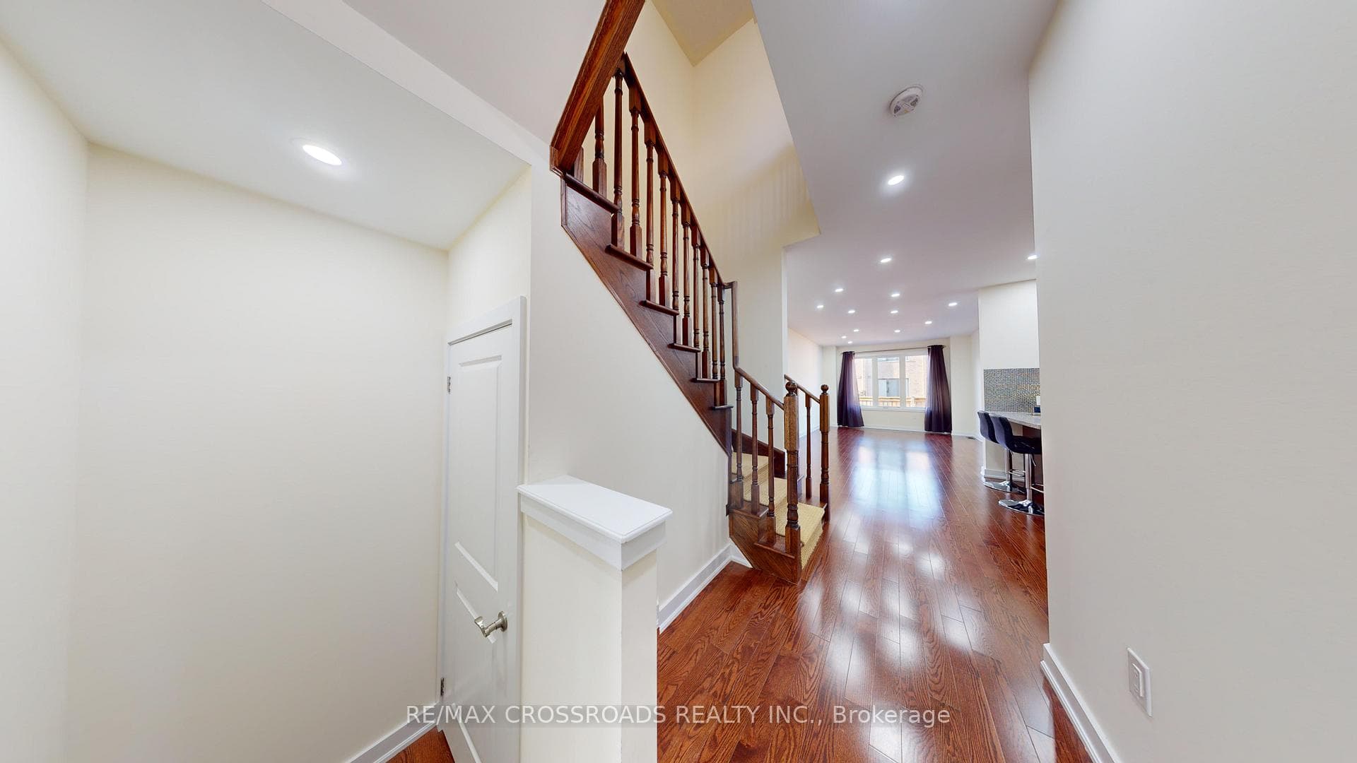 78 Dariole Drive photo 5