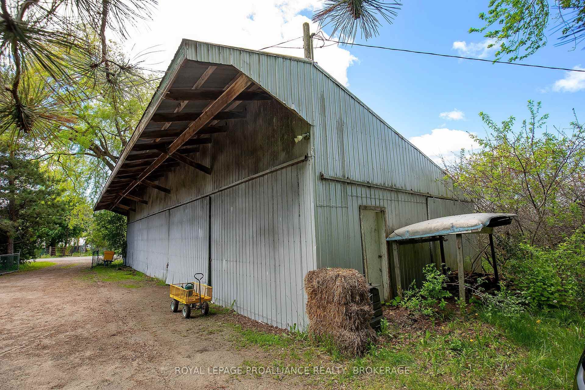 2345 Hughes Road photo 39