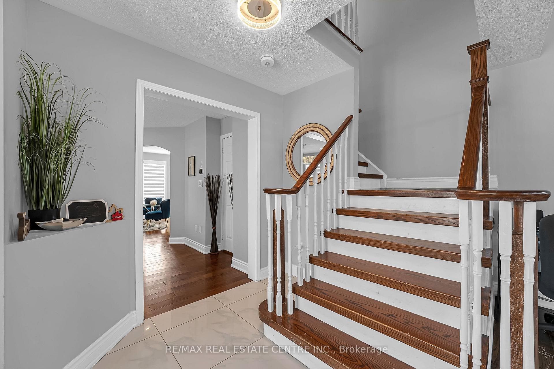834 Ferguson Drive photo 7