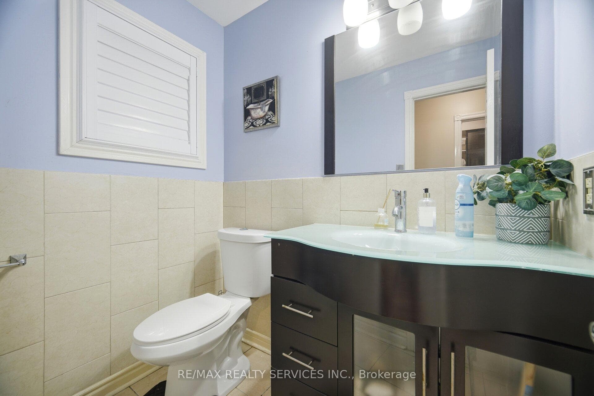 26 Sunforest Drive photo 17