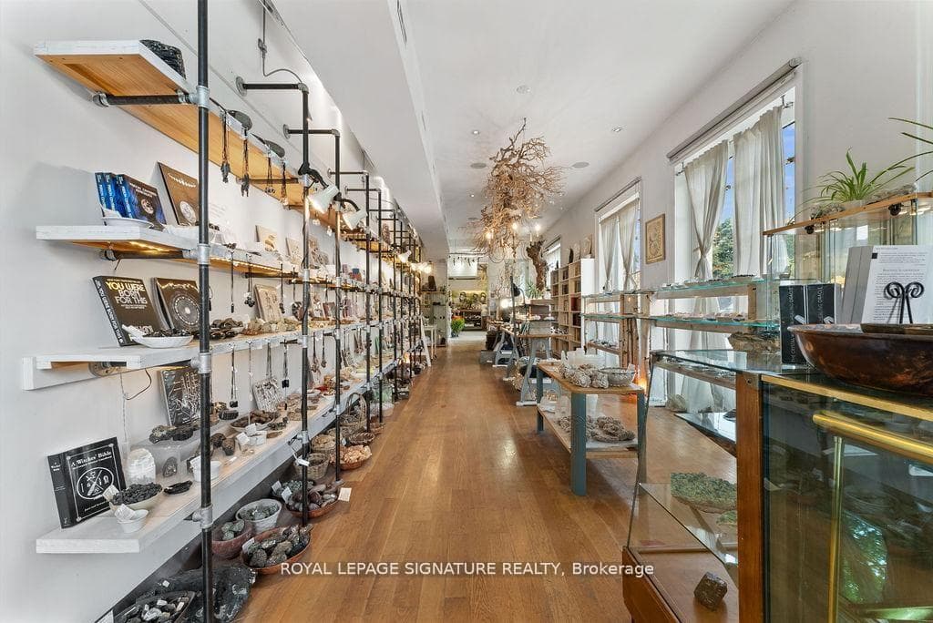 154 Harbord Street photo 11