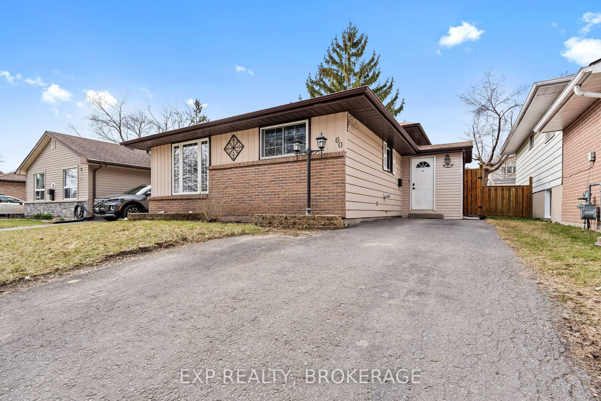 60 GUTHRIE Drive photo 2