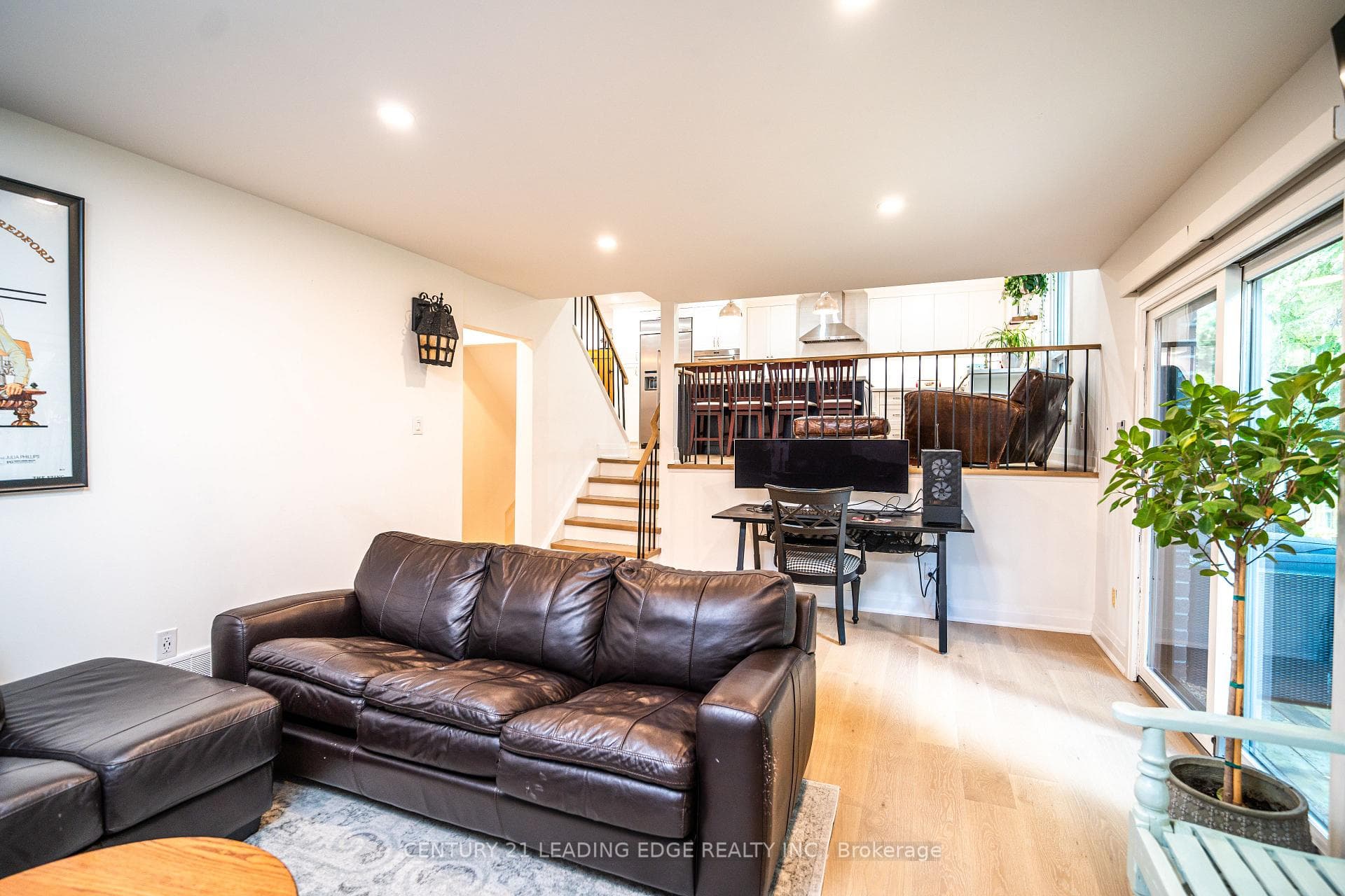 161 WALTON Drive photo 12