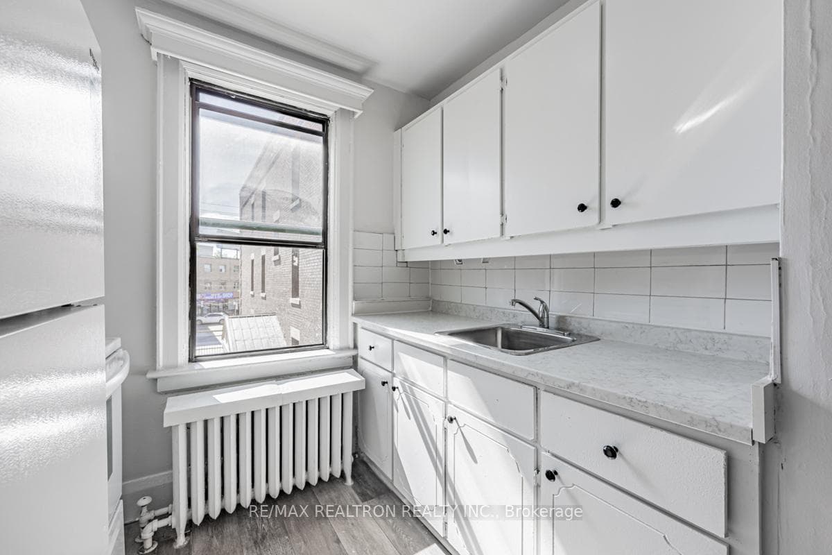4 Kingston Road Unit 43 photo 16