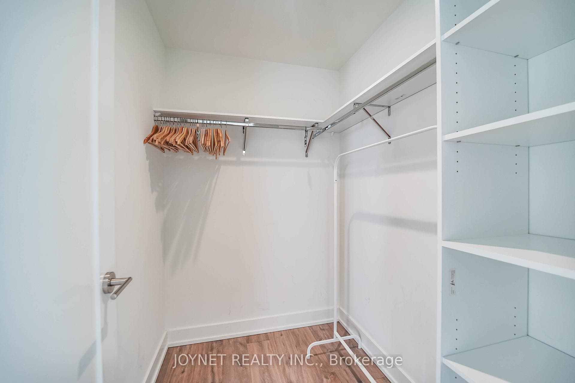 80 Vanauley Street Unit 1017 photo 21