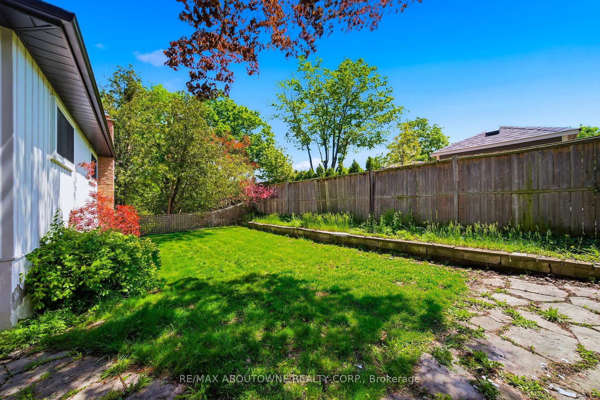 2306 Devon Road photo 35