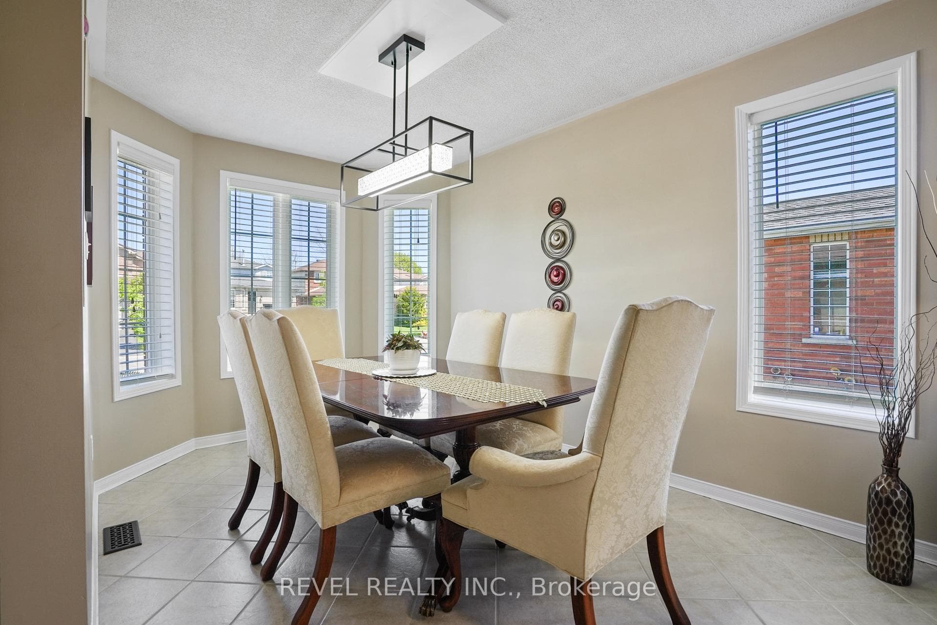 19 Charleson Drive photo 3