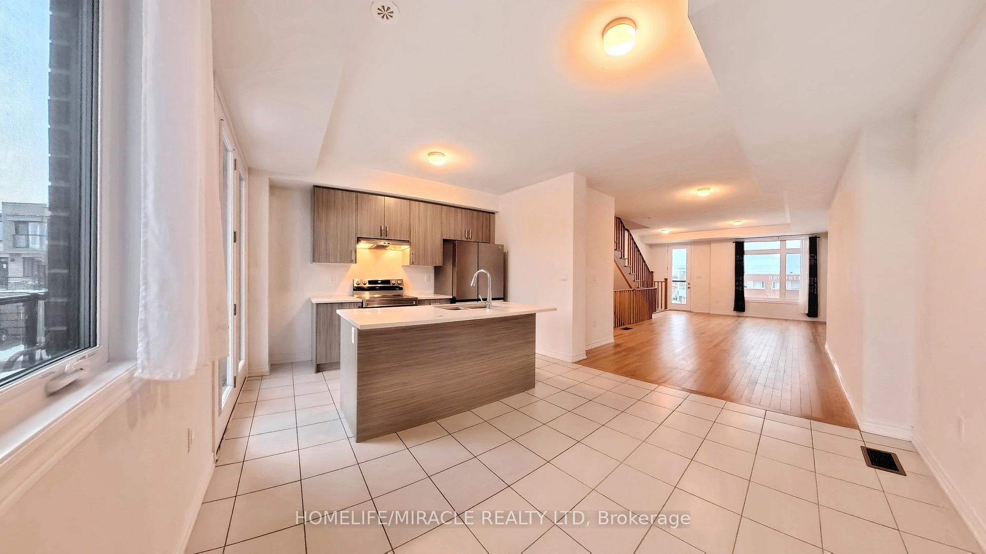 59 Sorbara Way photo 40