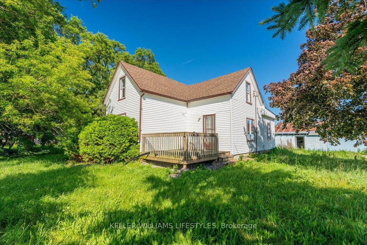 6079 Longwoods Road photo 1