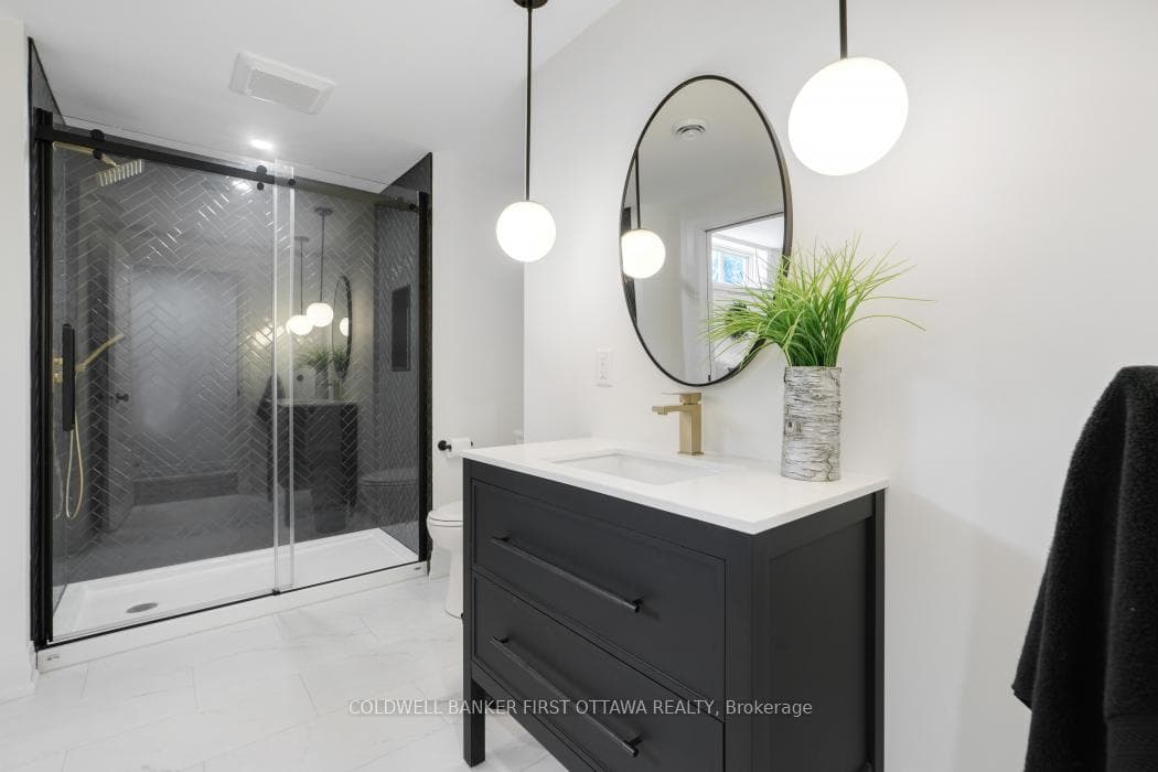179 Glenncastle Drive photo 31