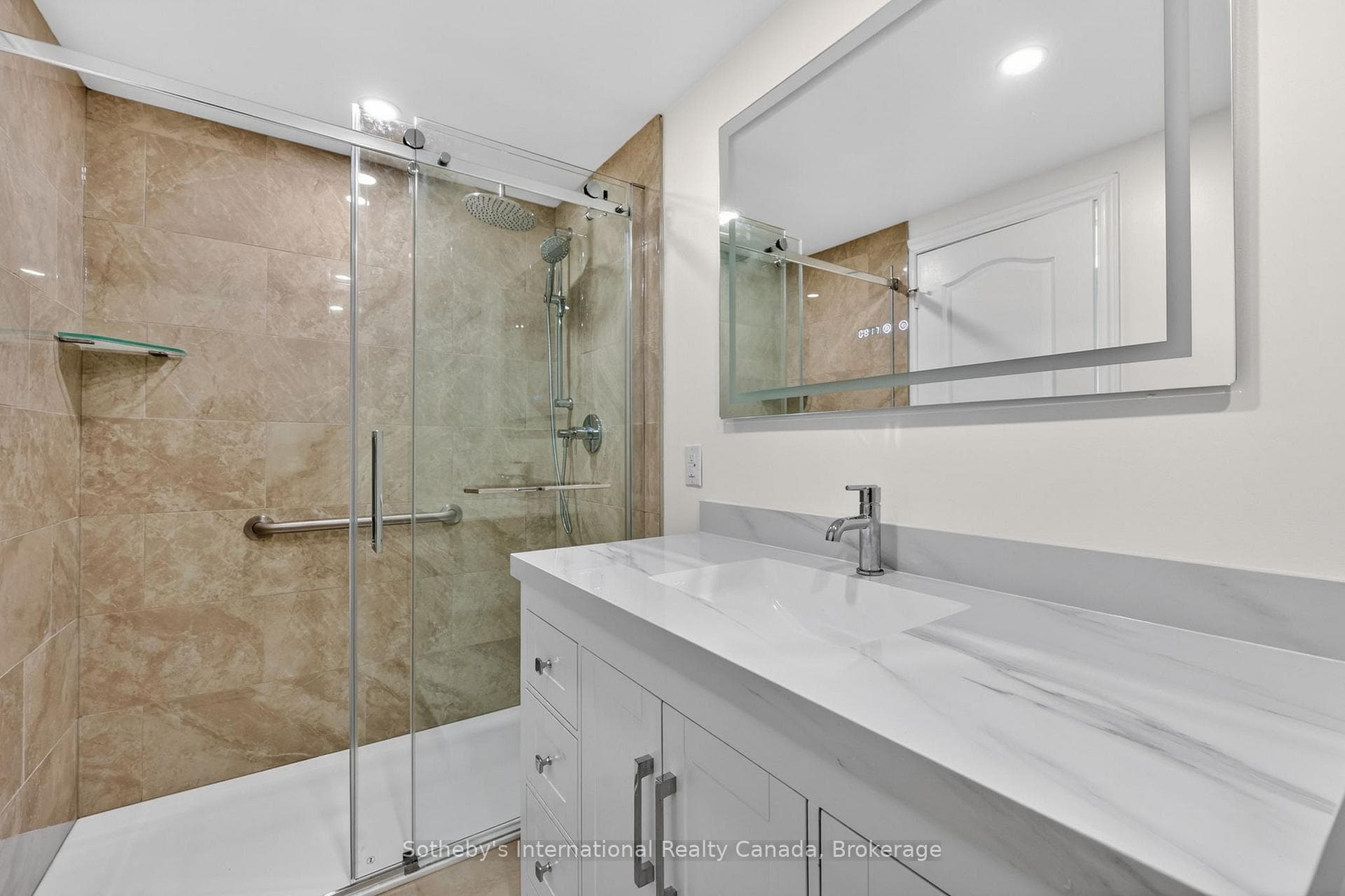 16 Raglan Street Unit 402 photo 26