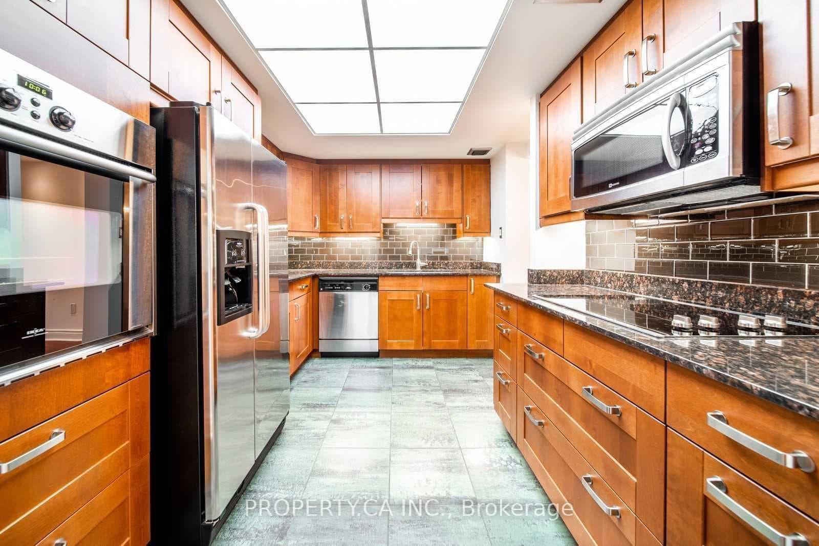 71 Charles Street Unit 402 photo 10
