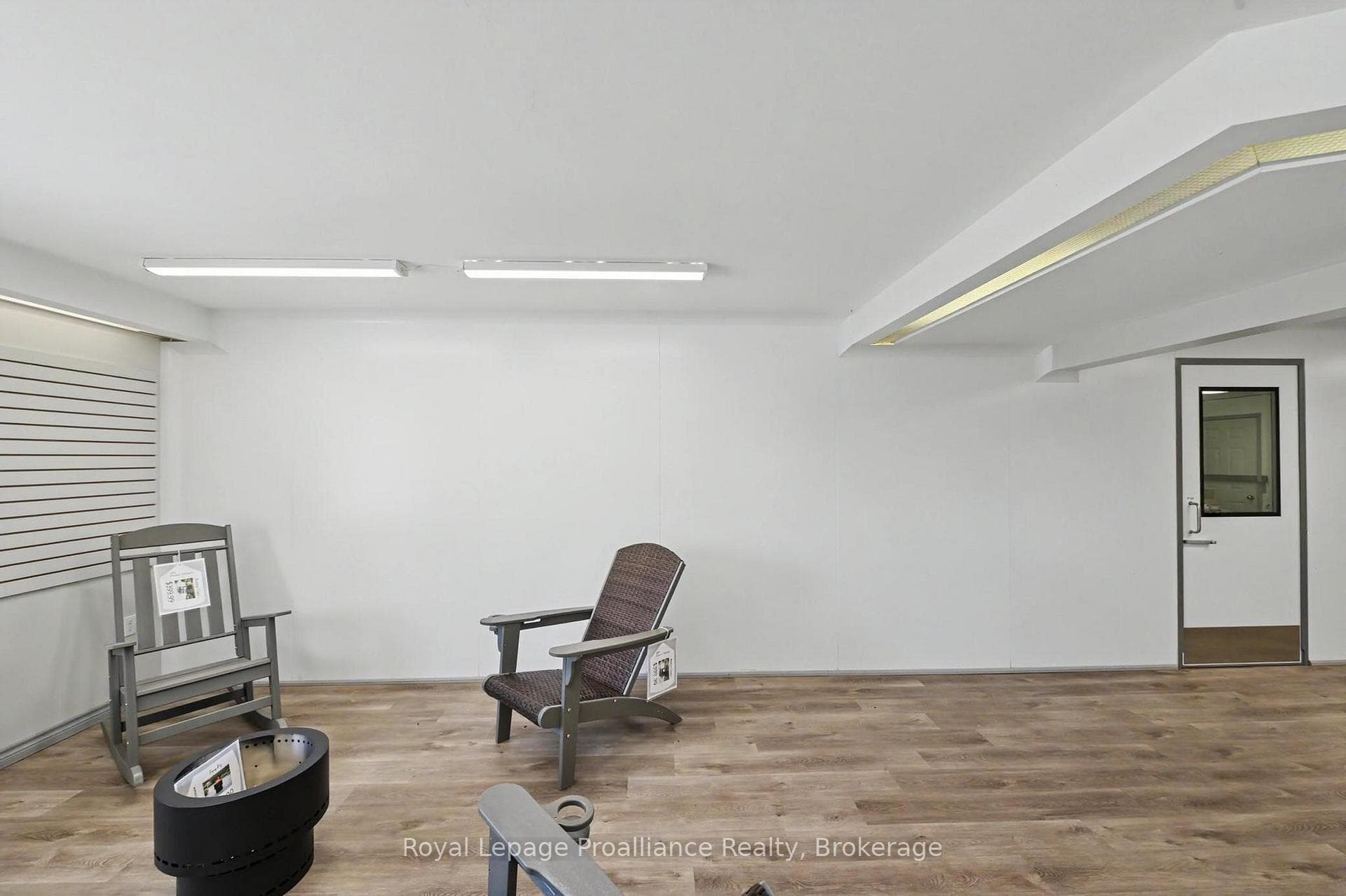 8296 Dale Road photo 9