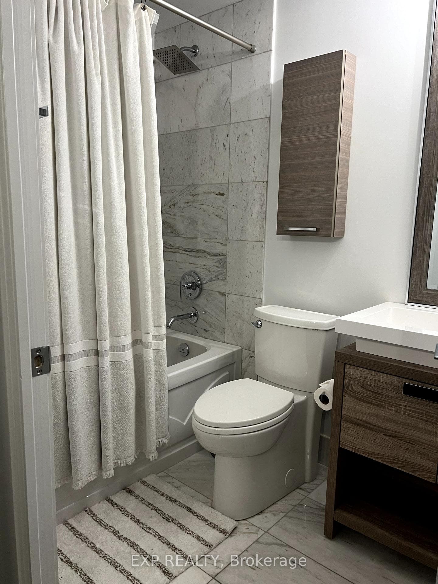 832 Bay Street Unit 3709 photo 16