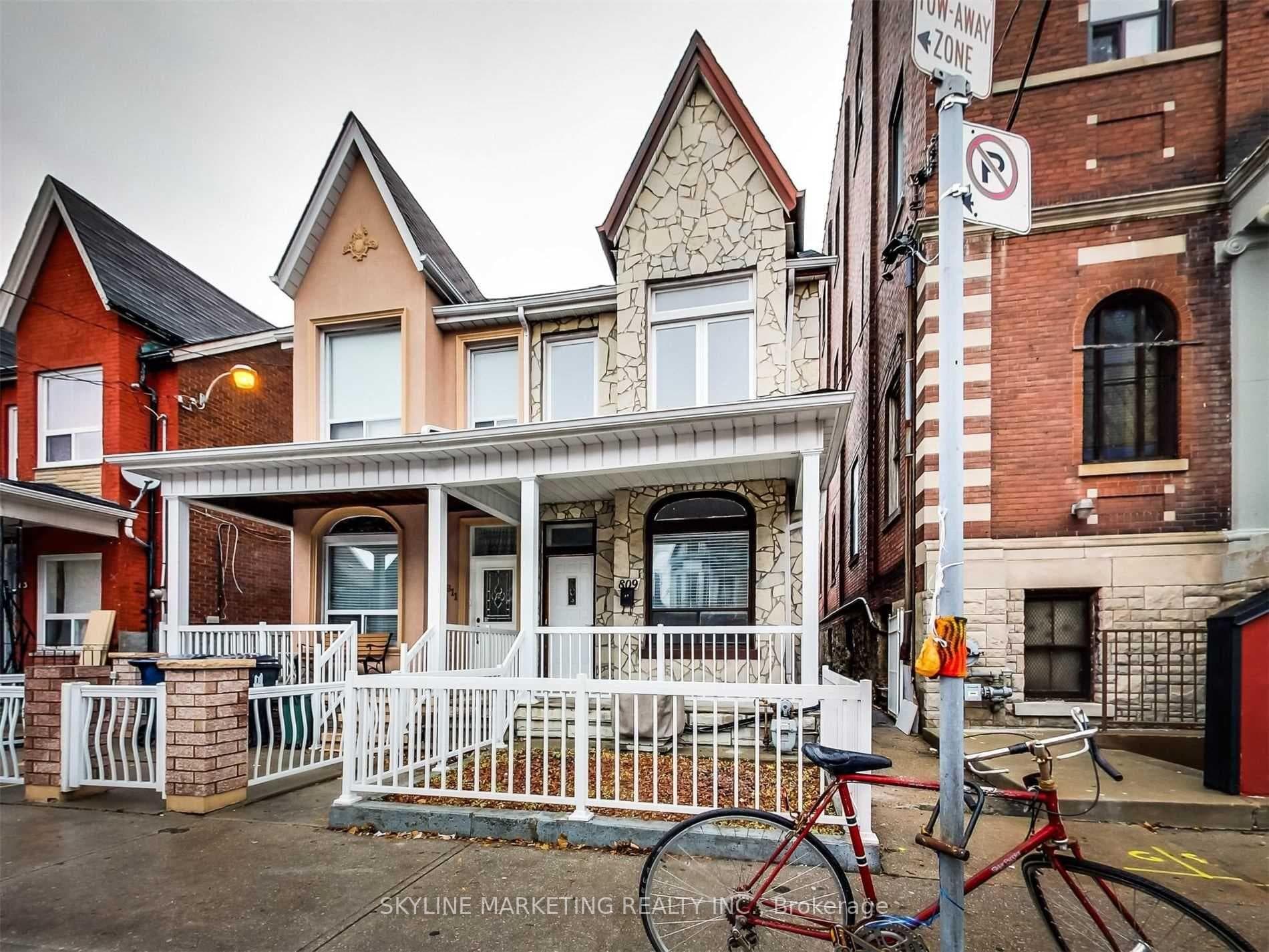 809 Dovercourt Road Unit Upper photo 1