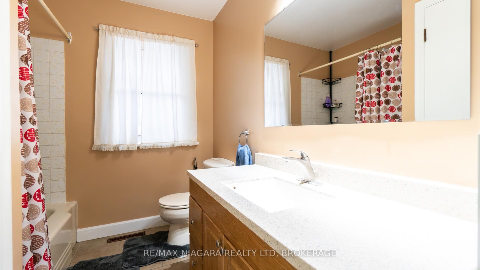 6543 ST. JOHN Street photo 17