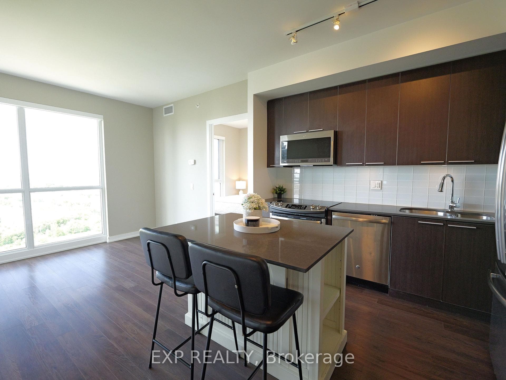 10 Park Lawn Road Unit 2204 photo 7