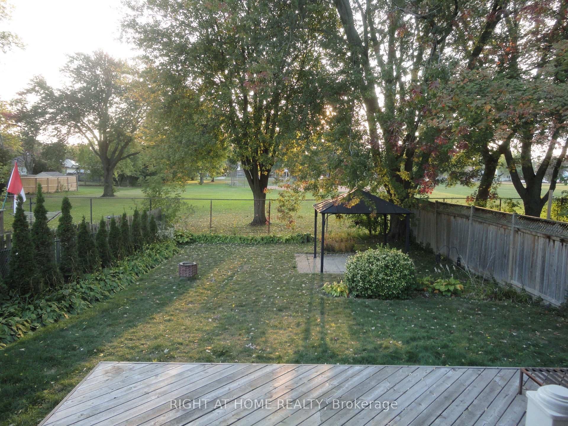 242 Cadillac Avenue photo 18
