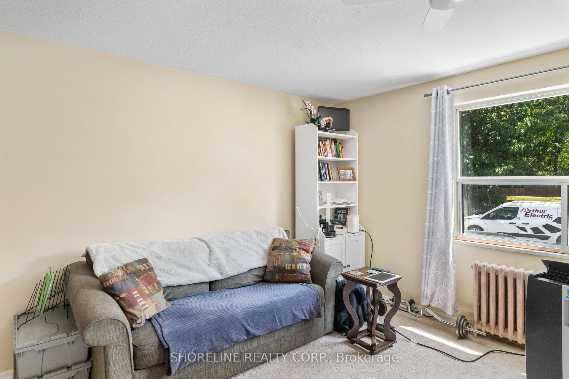 213 Lakeshore Road Unit 1 photo 5