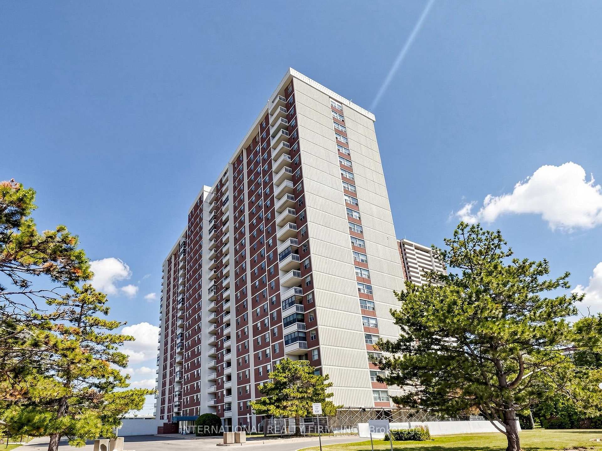 205 Hilda Avenue Unit 1812 photo 2