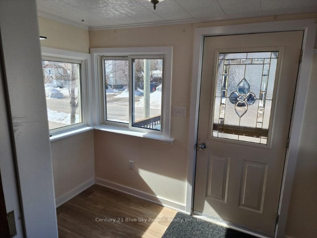 146 FIFTH Avenue photo 2