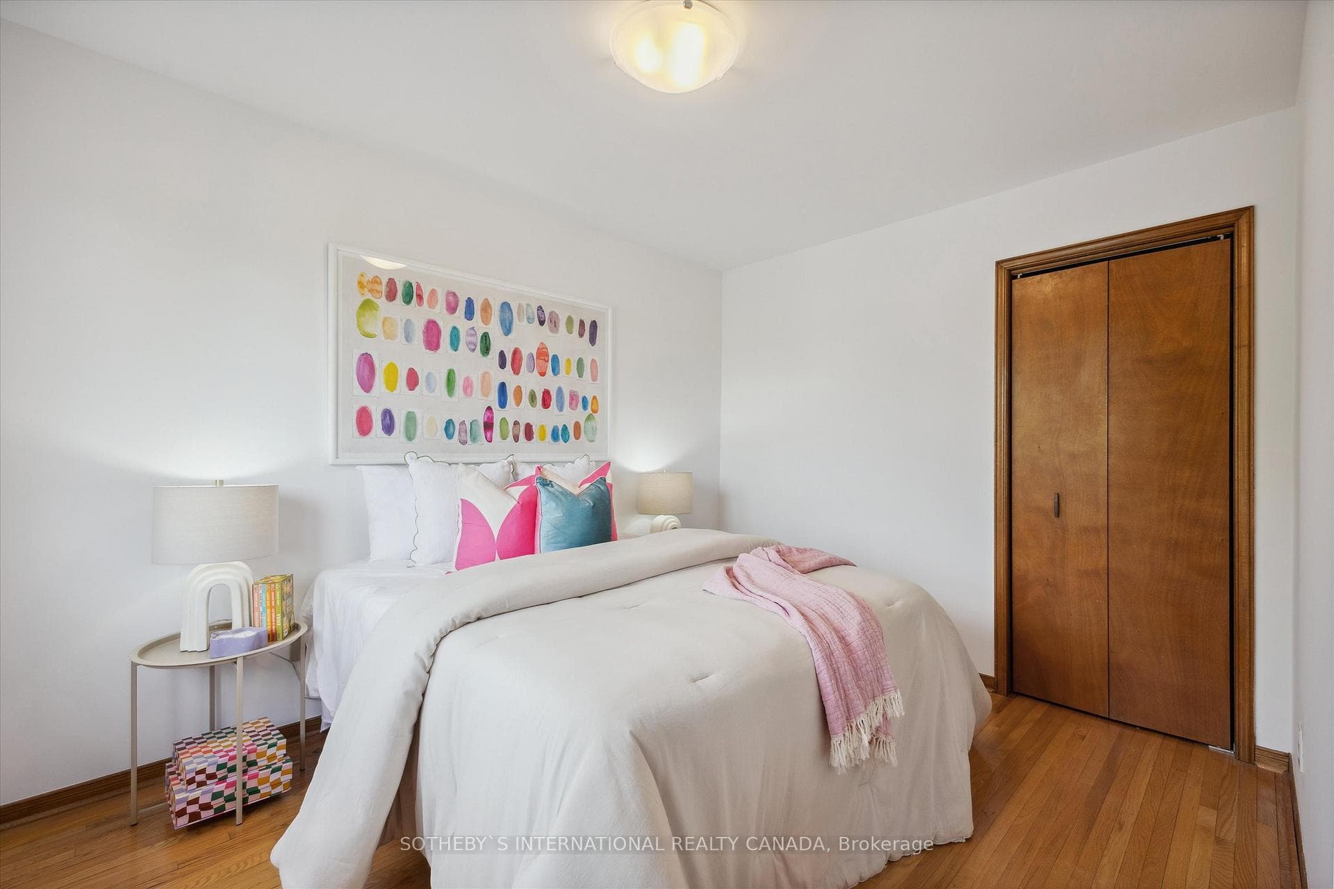 107 Lansbury Drive photo 23