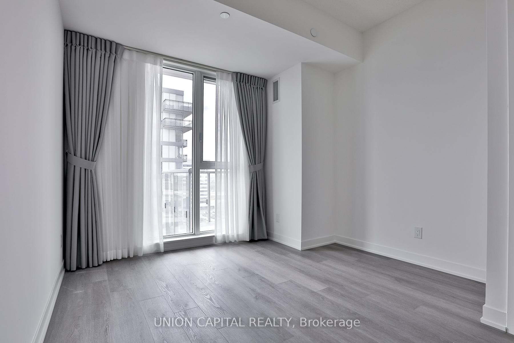 8119 Birchmount Road Unit 1418 photo 19