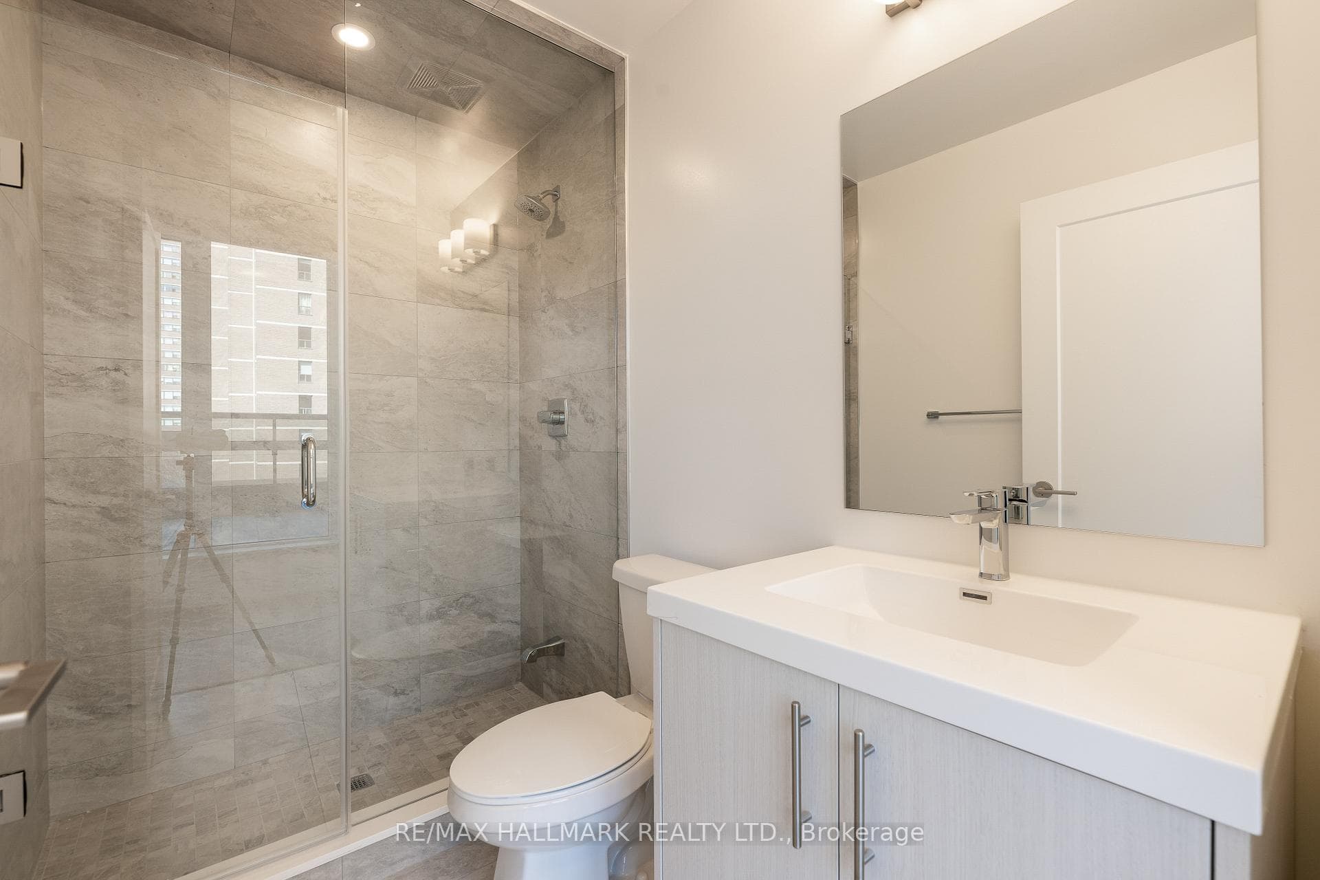 286 Main Street Unit 510 photo 15