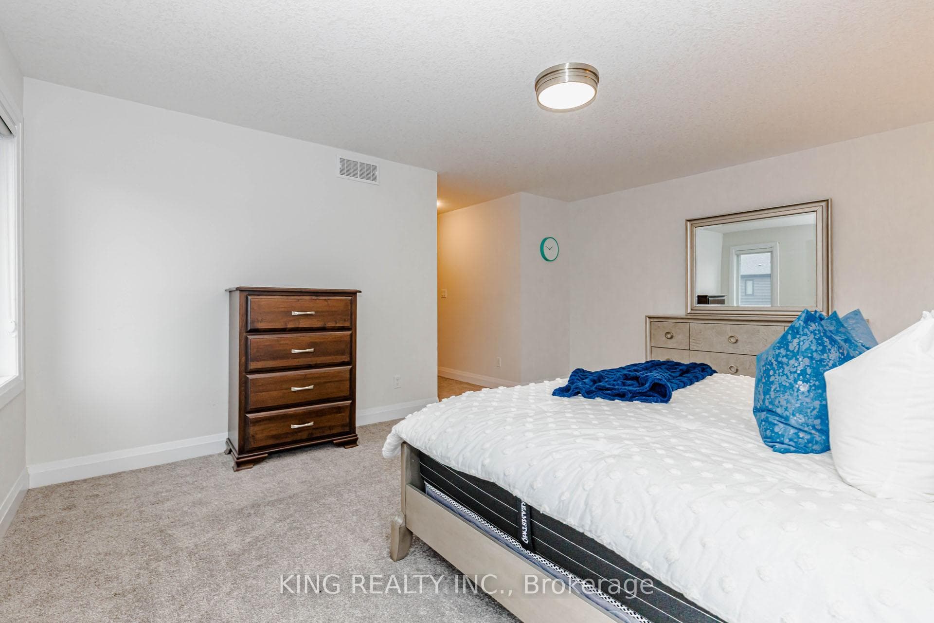 4091 CAMPBELL Street photo 29