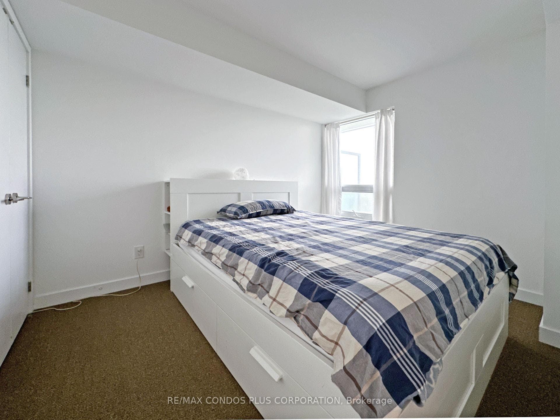 160 Flemington Road Unit 1116 photo 10