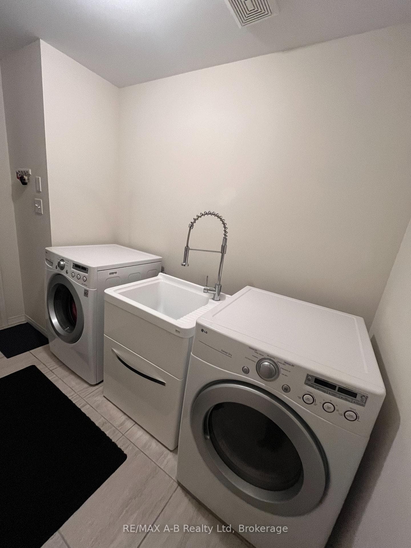 19 Valleyside Lane Unit 19 photo 25