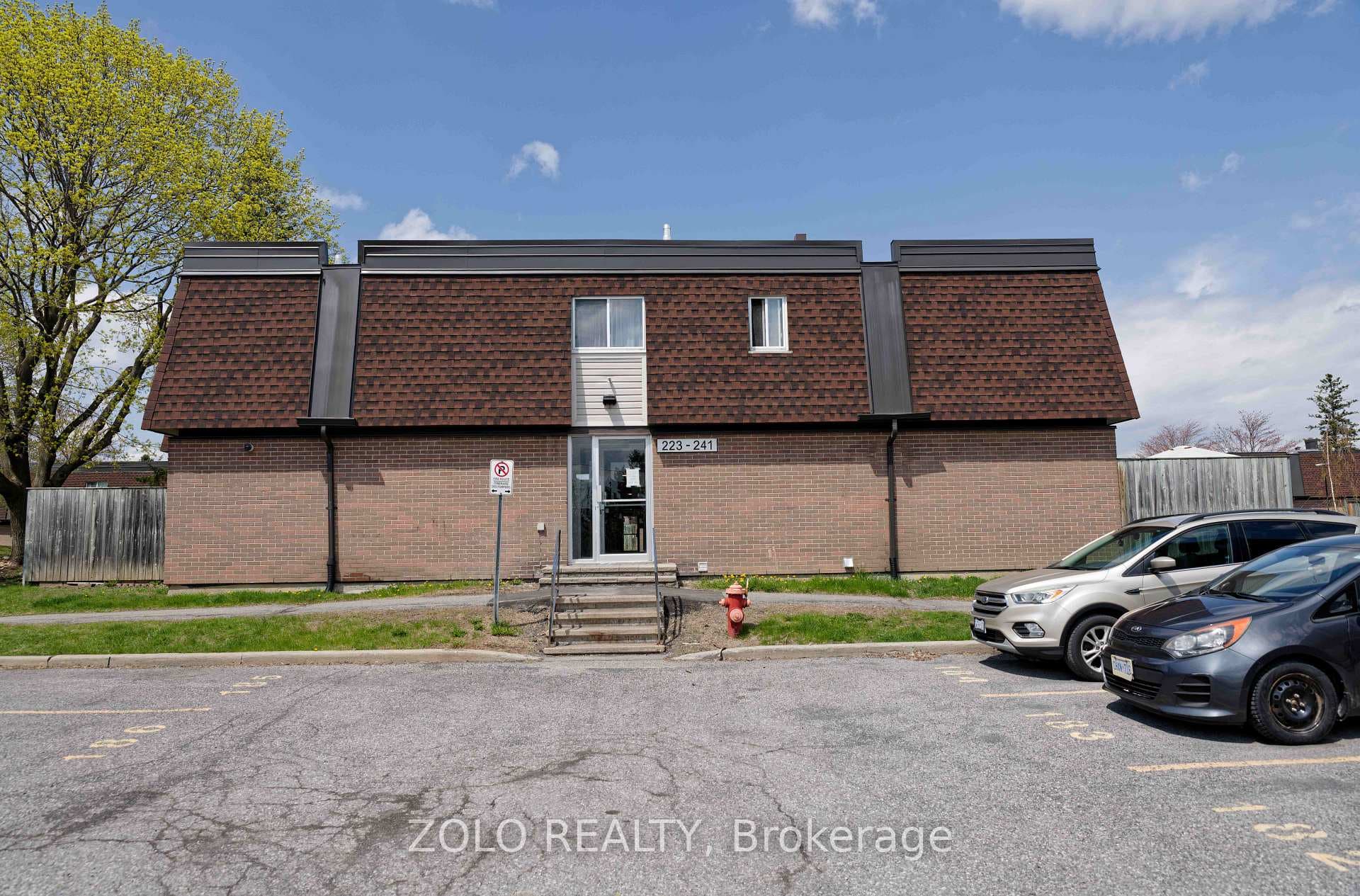 241 Ridgepark Private Unit 59 photo 1