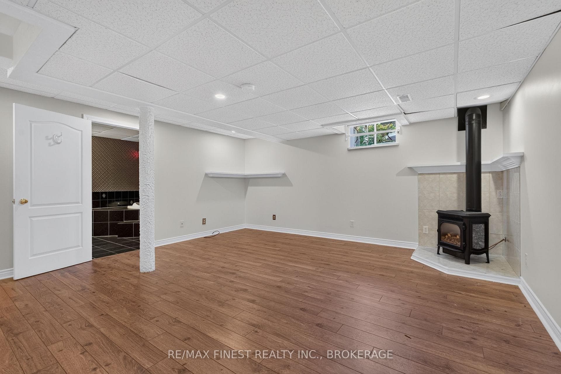 712 Millwood Drive photo 35