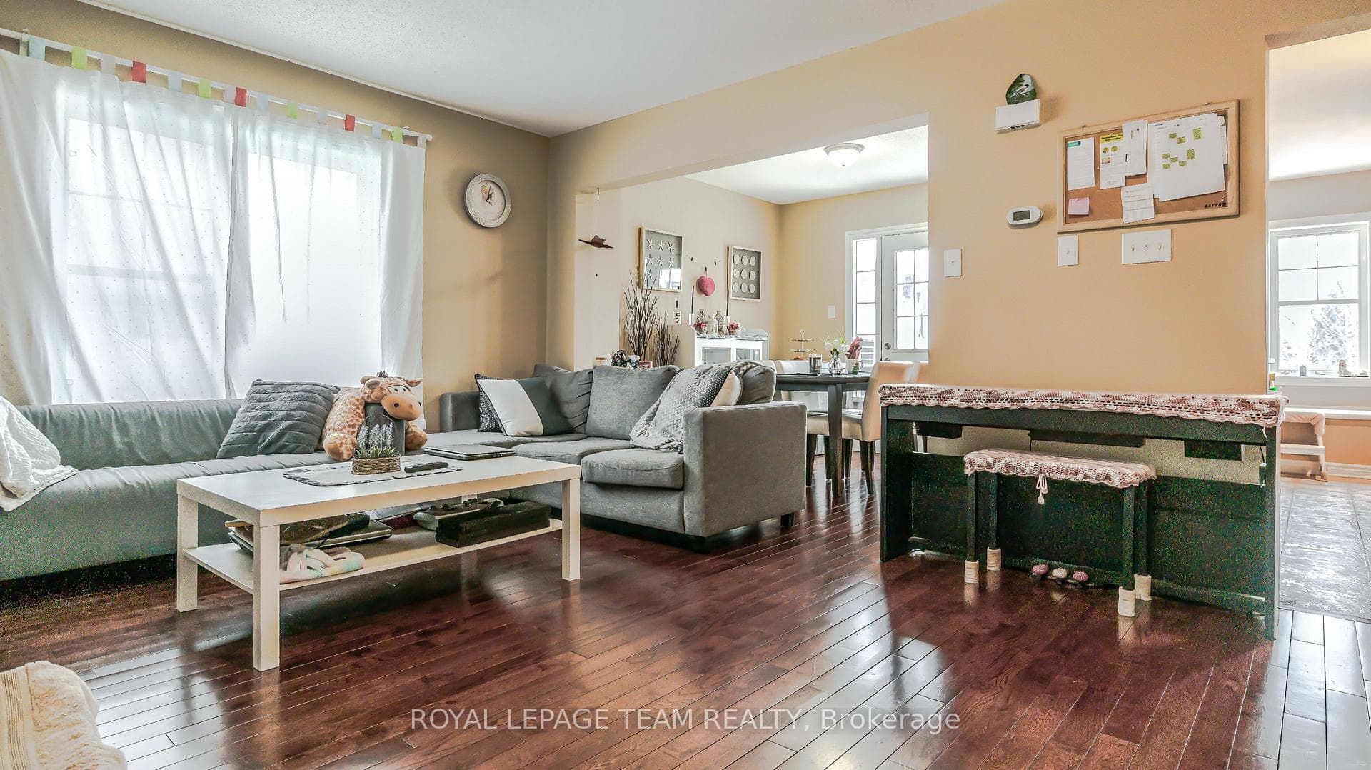2092 MADRID Avenue photo 6