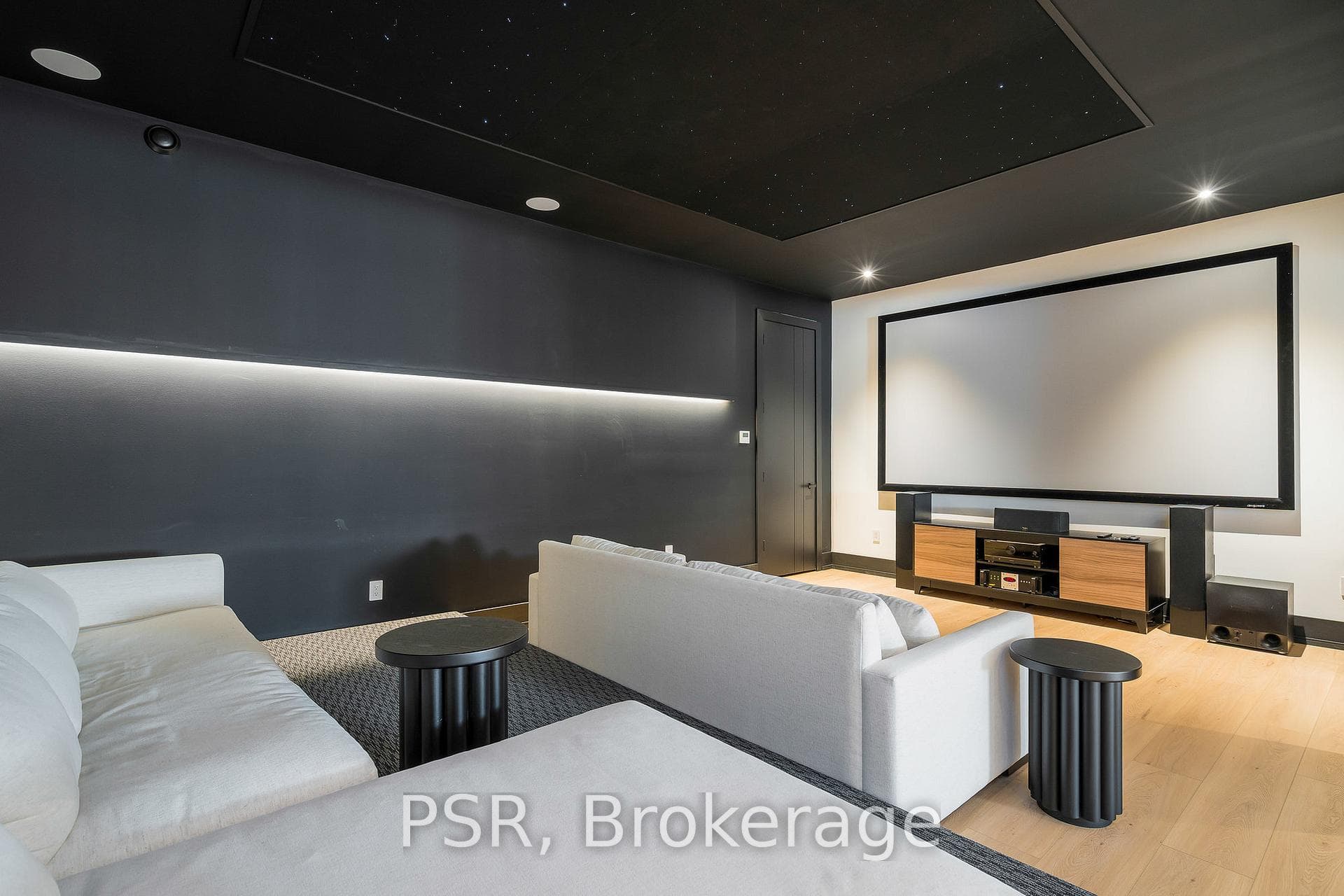 4 Raintree Court photo 20
